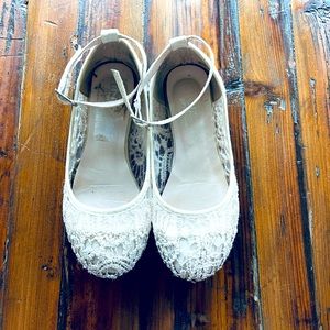Off White Lace Flats
